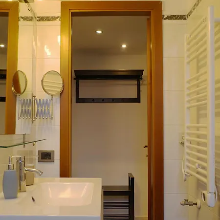 Bwr - Two-room Near The Station, Venini 米兰