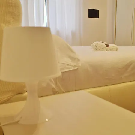Bwr - Two-room Near The Station, Venini *